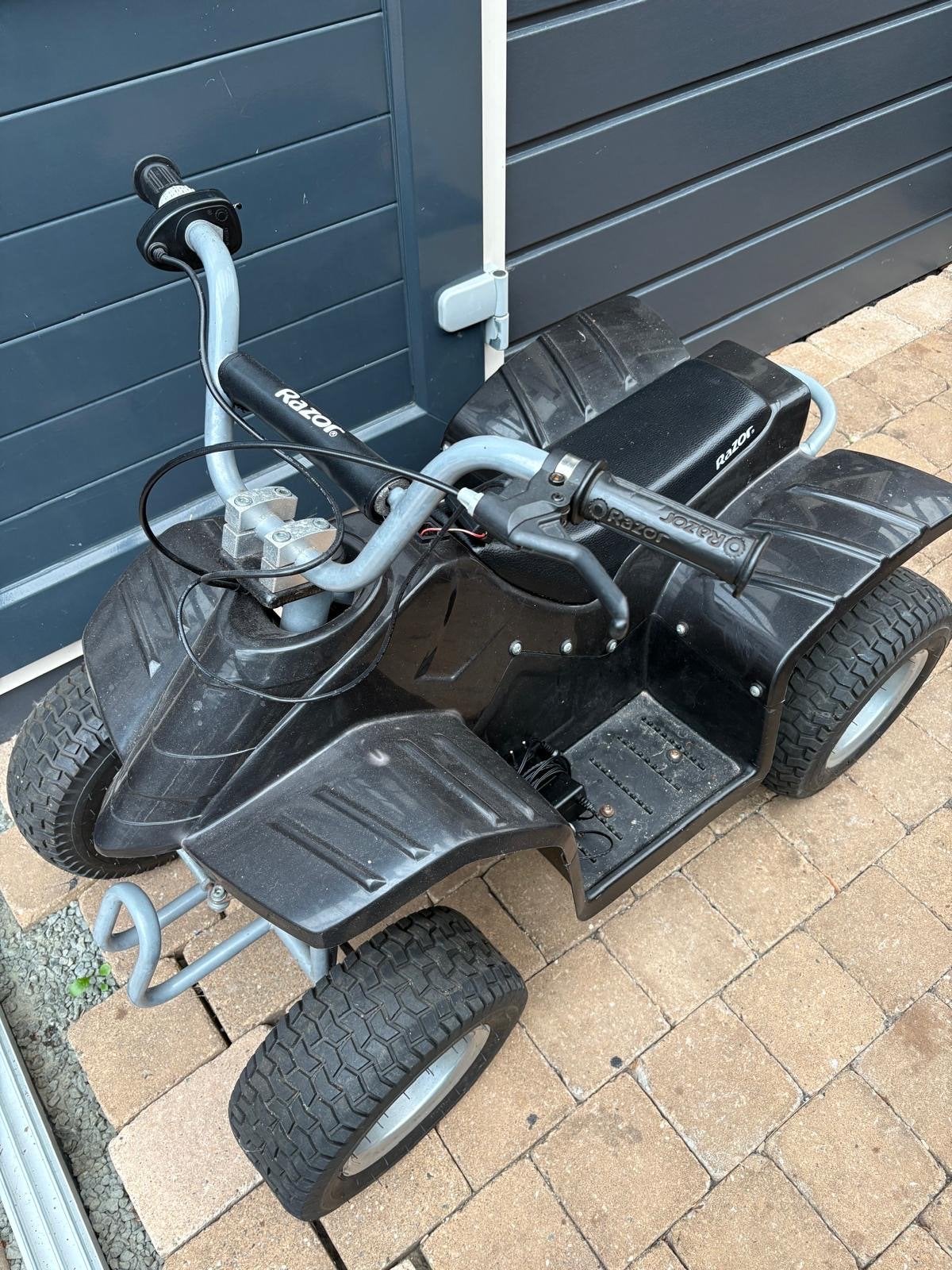 Razor Dirt Quad elektrische kinderquad, Ophalen of Verzenden, Zo goed als nieuw