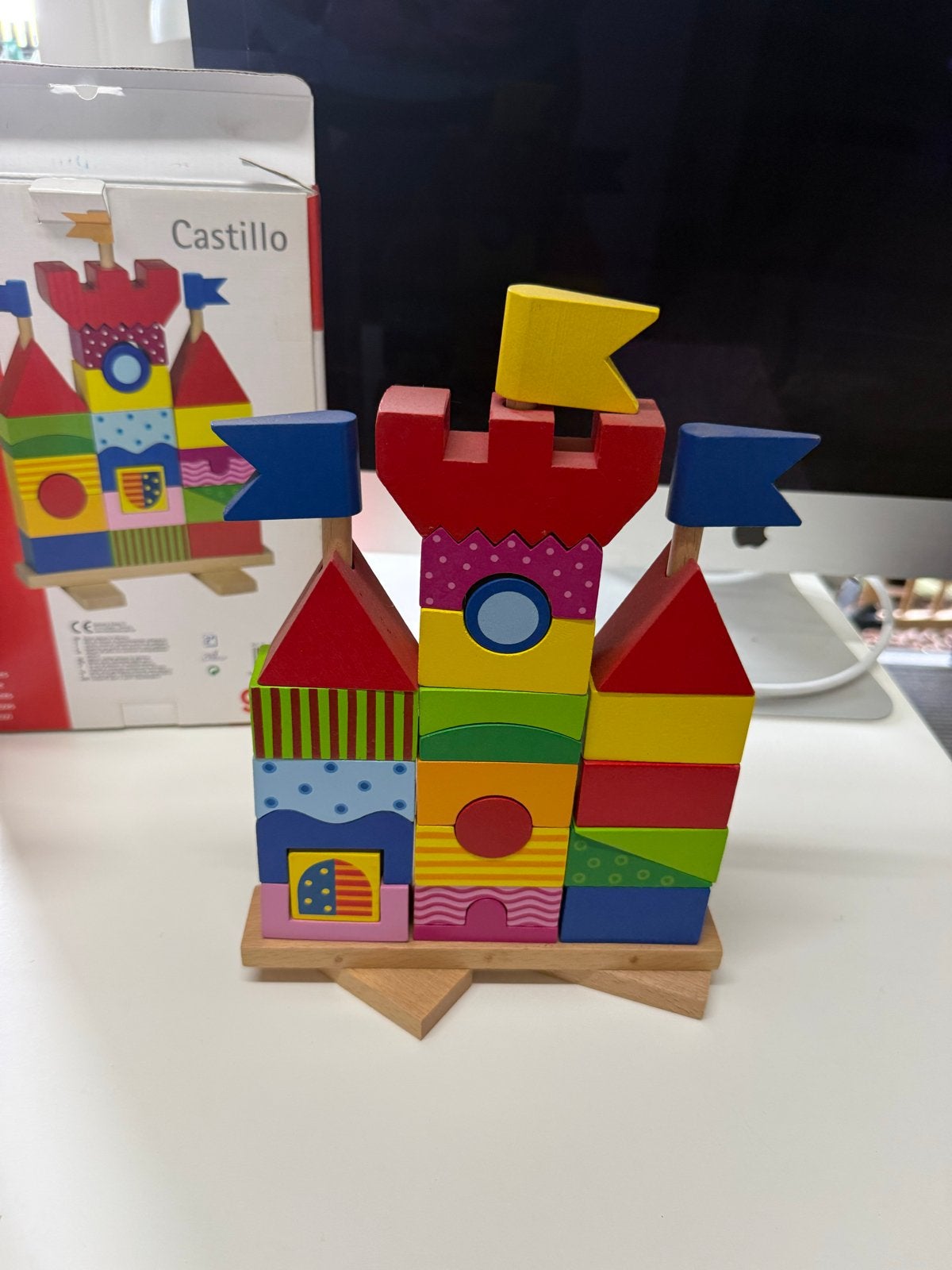 Castillo van Goki - Gekleurd houten blokken kasteel, Ophalen, Zo goed als nieuw, Overige merken