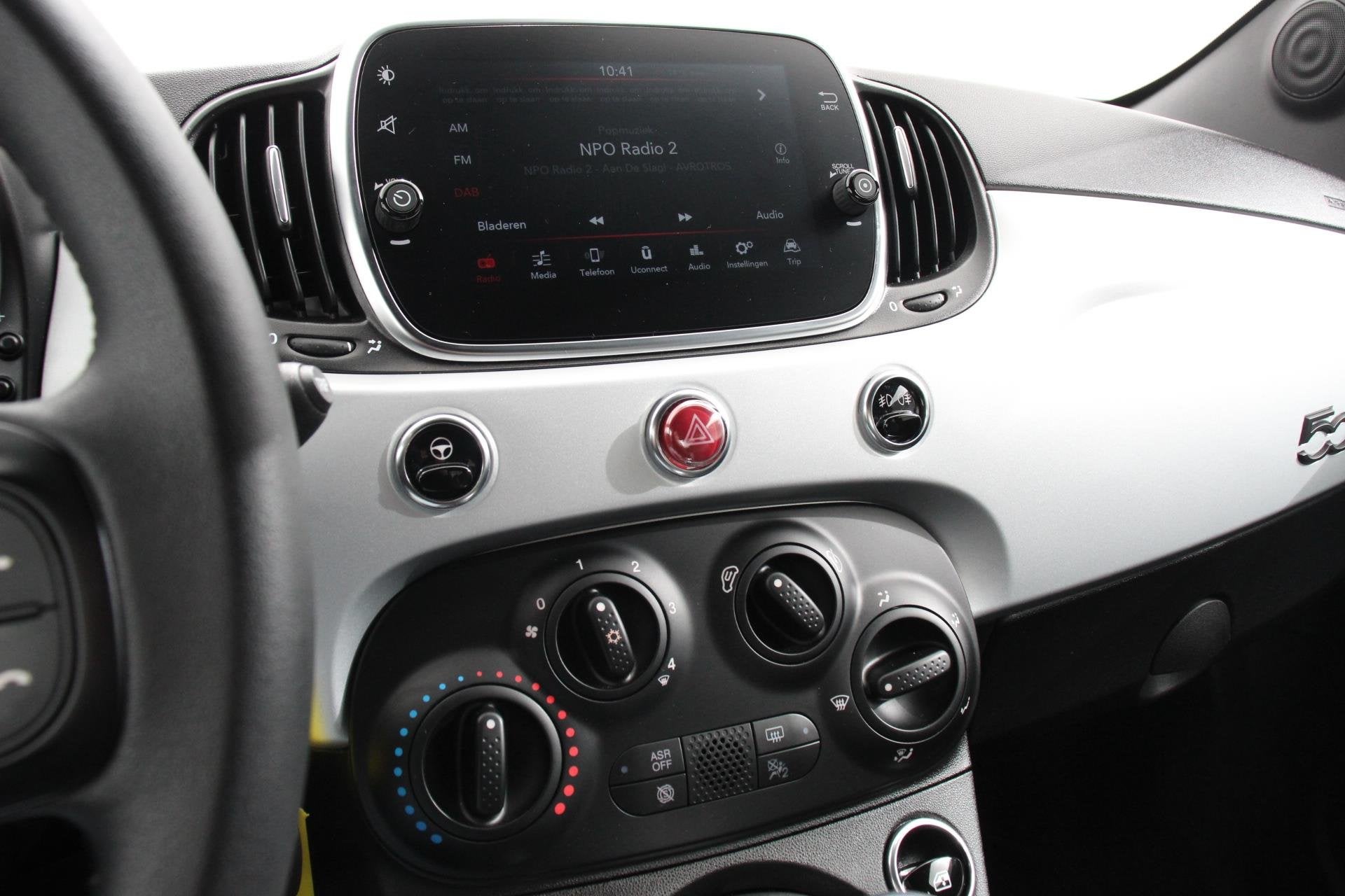 Fiat 500 1.0 Hybrid Sport Navigatie Half Lederen Bekleding A, Voorwielaandrijving, Stof, Euro 6, 4 stoelen
