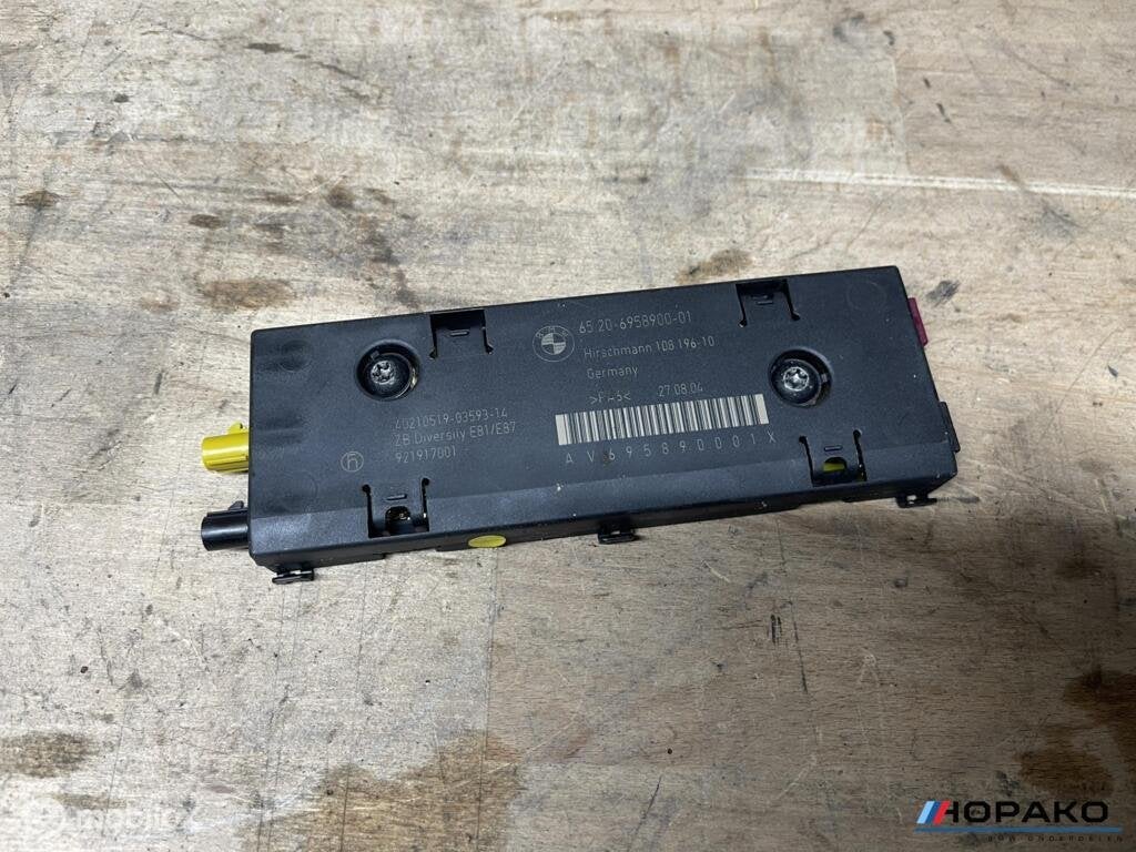 Antenne versterker BMW 1 serie E81 E87 6520695890001, Gebruikt, Einsteinlaan 5 rijswijk, Bmw, Ophalen of Verzenden