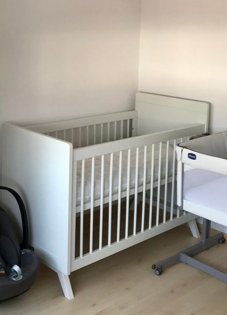 Bed and mattress 60x120 cm, Ophalen, Zo goed als nieuw, Ledikant