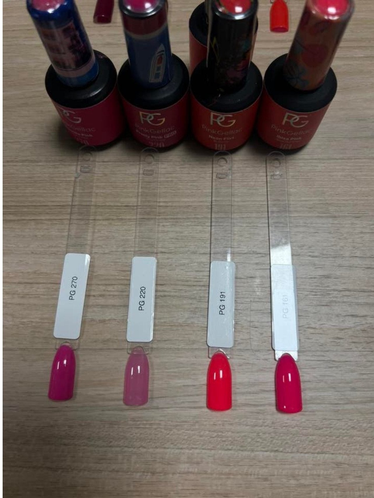 29 Pink Gellac kleuren + 6 kleuren cat eye gratis!, Sieraden, Tassen en Uiterlijk, Uiterlijk | Cosmetica en Make-up, Ophalen, Zo goed als nieuw