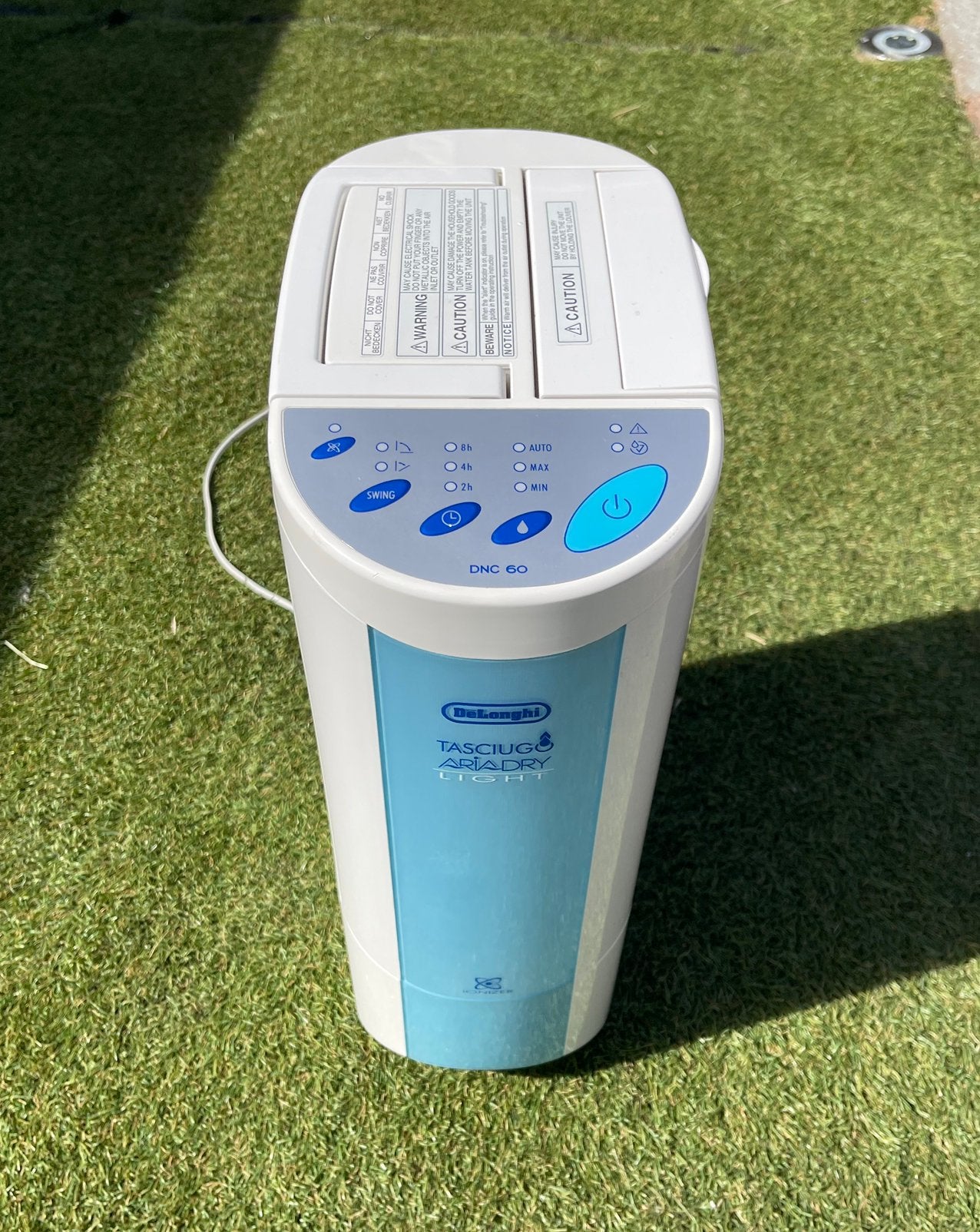DeLonghi AriaDry Light luchtontvochtiger, Ophalen of Verzenden, Zo goed als nieuw