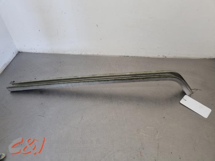 Schuifdeur Rail rechts van een Volkswagen Caddy, Gebruikt, -, Volkswagen, -