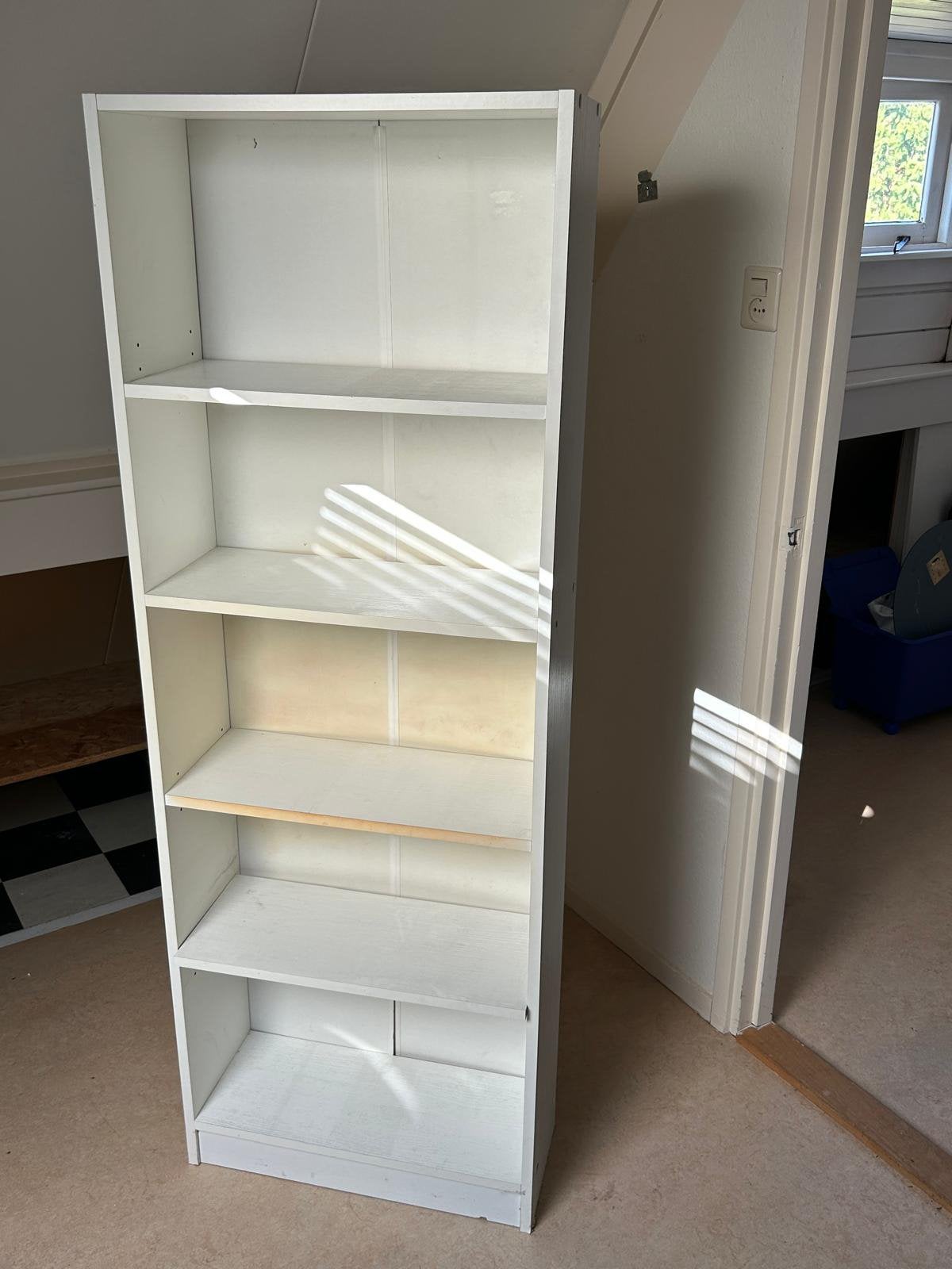 Boekenkastje en planken met steunen, Ophalen, Met plank(en), Gebruikt, 50 tot 100 cm
