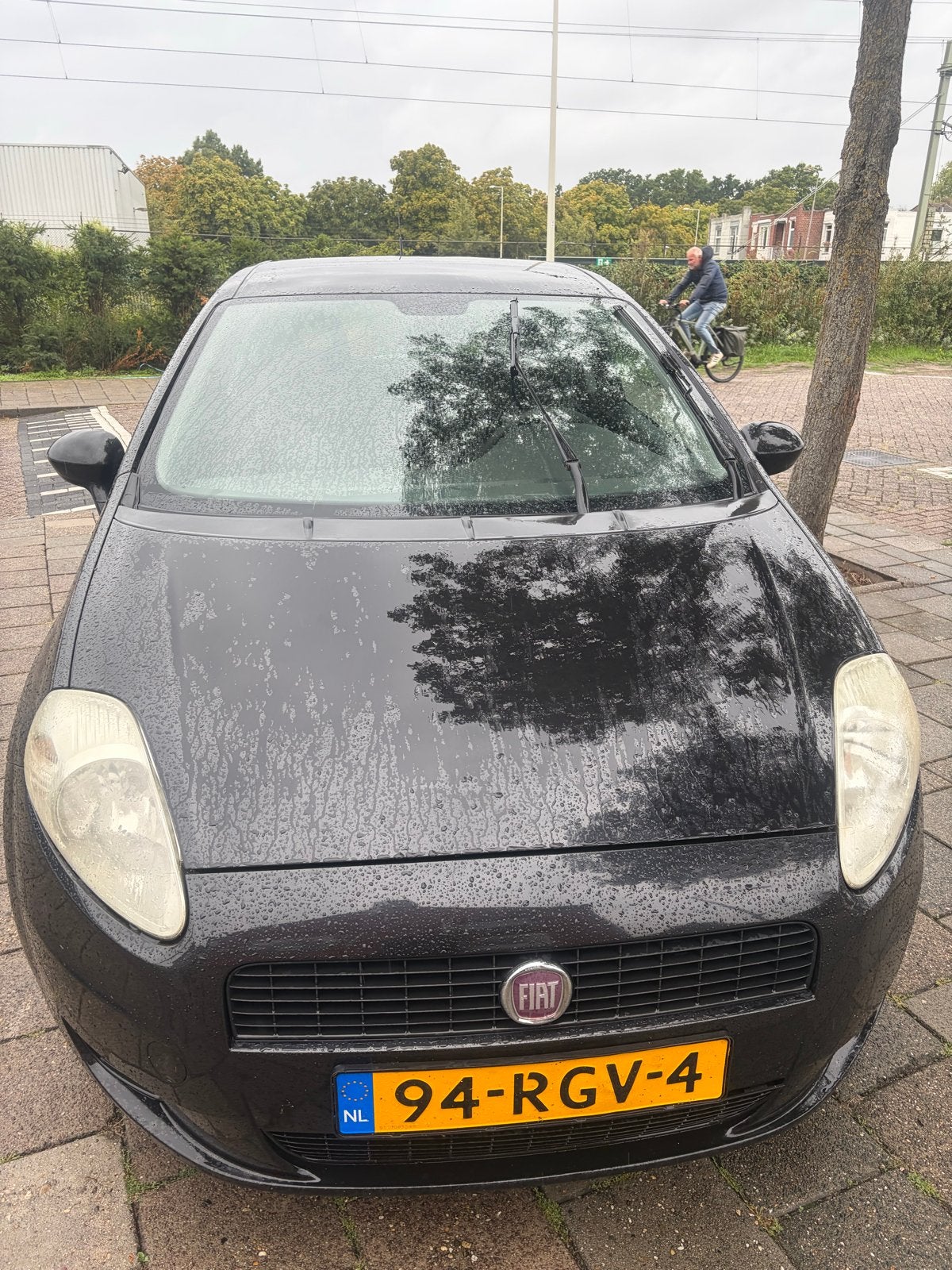 Fiat Punto 1.2 3DR 2011 Zwart, Auto's, Fiat, Voorwielaandrijving, 40 €/maand, 1242 cc, 4 cilinders