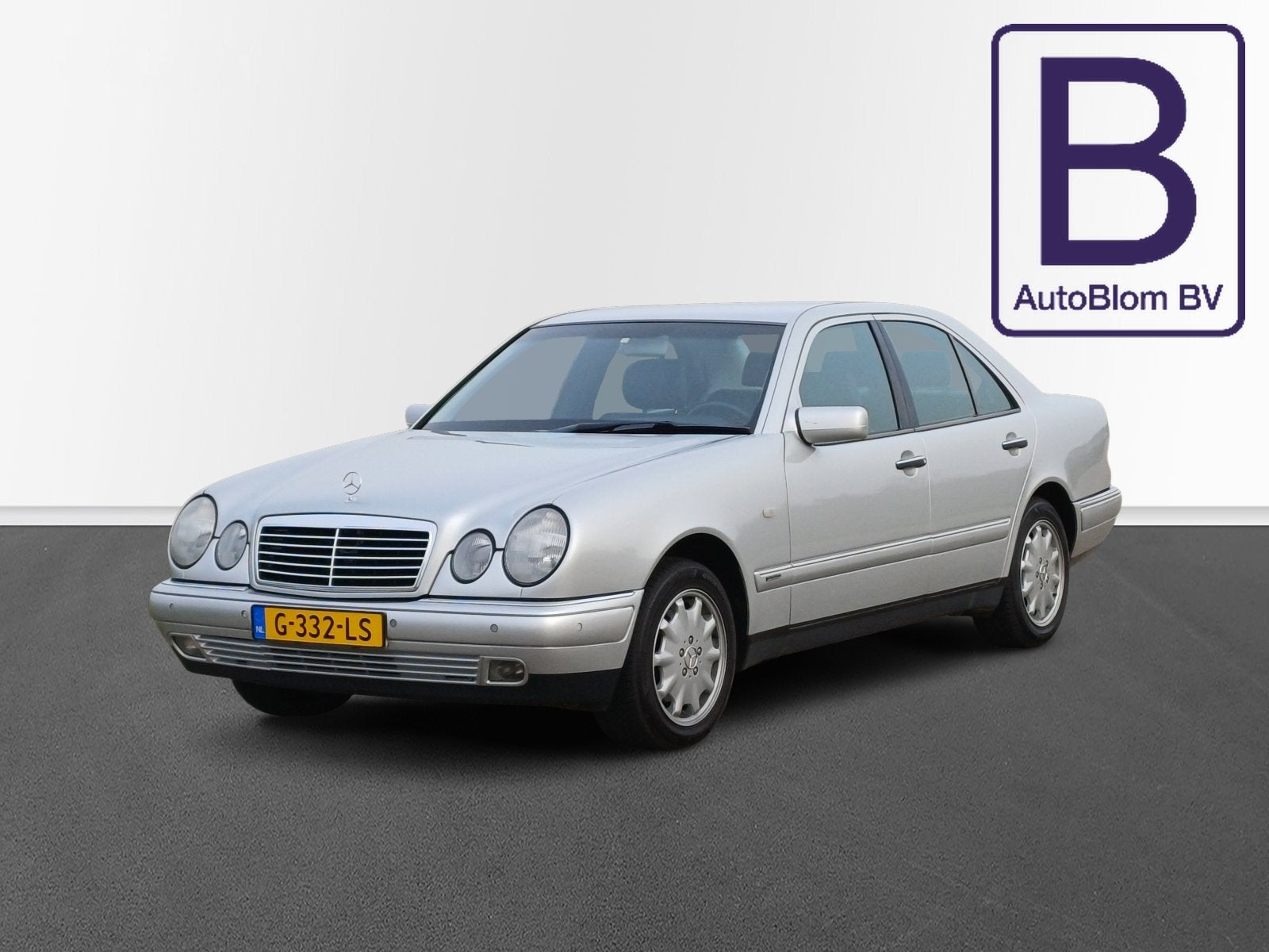 Mercedes-Benz E-Klasse 280 Elegance Youngtimer in perfecte s, Automaat, Achterwielaandrijving, Mercedes-Benz, Bedrijf