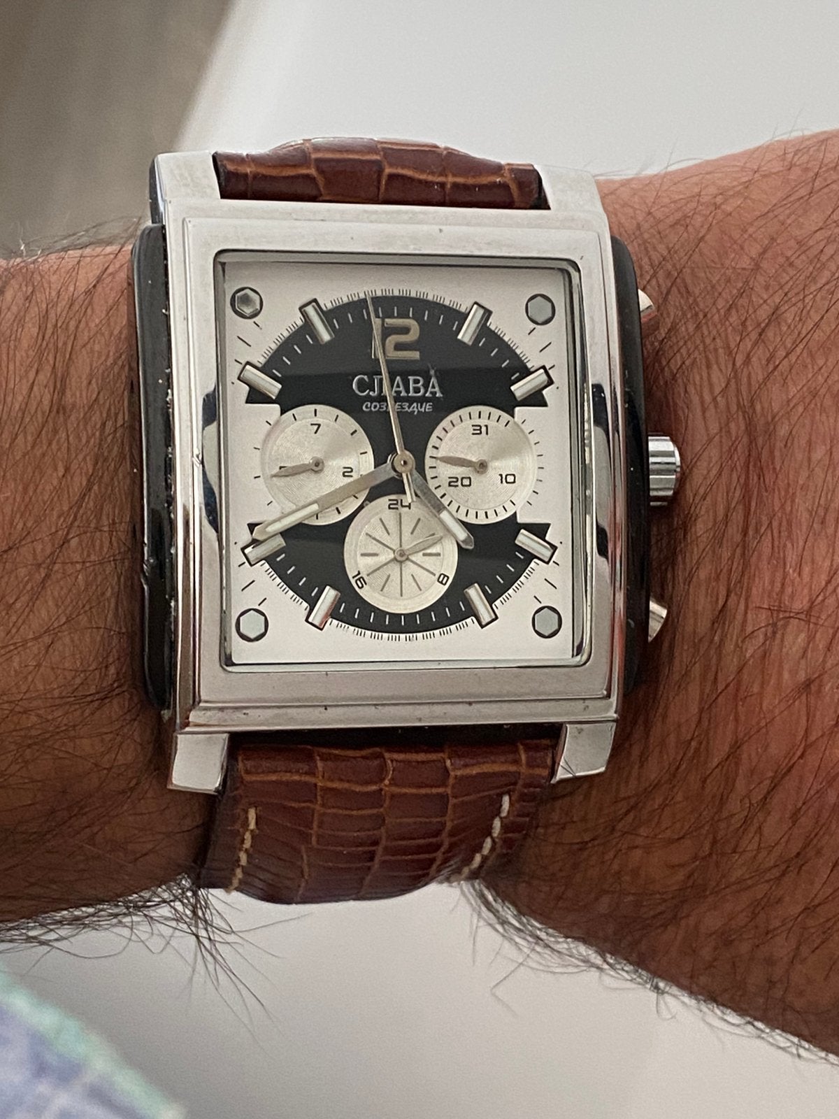 Zeer mooie en goede originele cjiaba heren horloge, Ophalen of Verzenden, Zo goed als nieuw, Leer, Overige merken