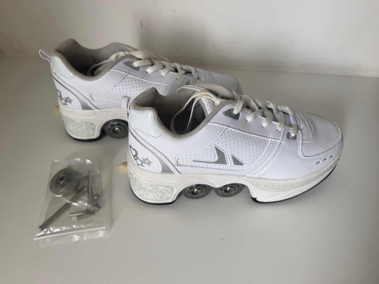 Soort heelys, wit, zgan mt 40, Overige merken, Kinderen, Overige typen, Ophalen of Verzenden