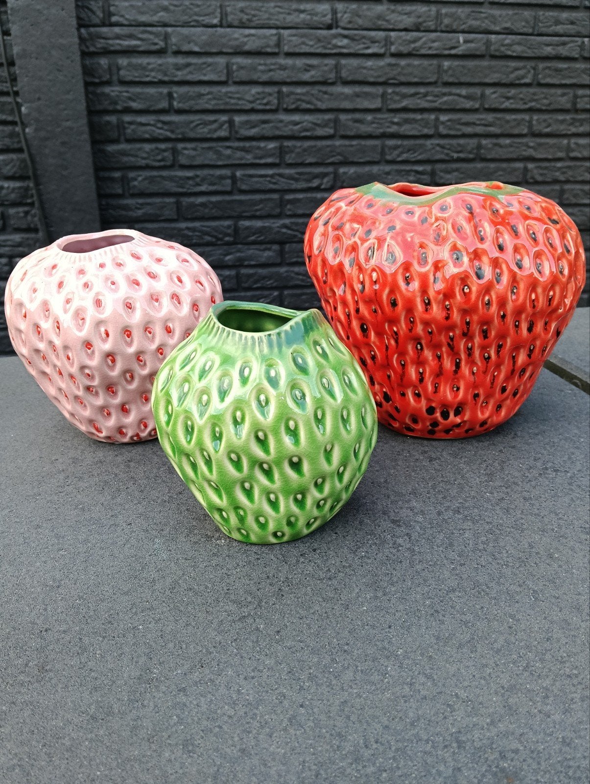 3 des pots aardbeien vazen., Overige kleuren, Ophalen of Verzenden, Minder dan 50 cm, Glas
