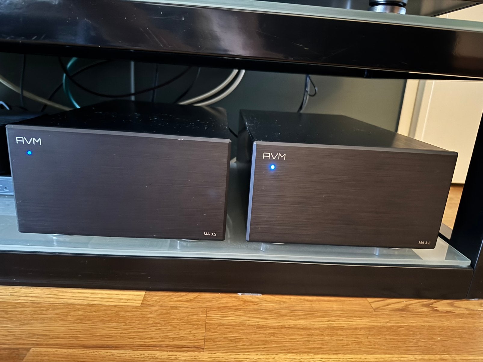 AVM Evolotion MA3.2 Mono eindversterkers, Ophalen, Zo goed als nieuw, 120 watt of meer, Overige merken