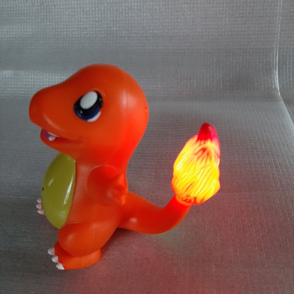 Pokémon Talking Charmander van Tomy 1997, Verzamelen, Poppetjes en Figuurtjes, Ophalen of Verzenden, Gebruikt