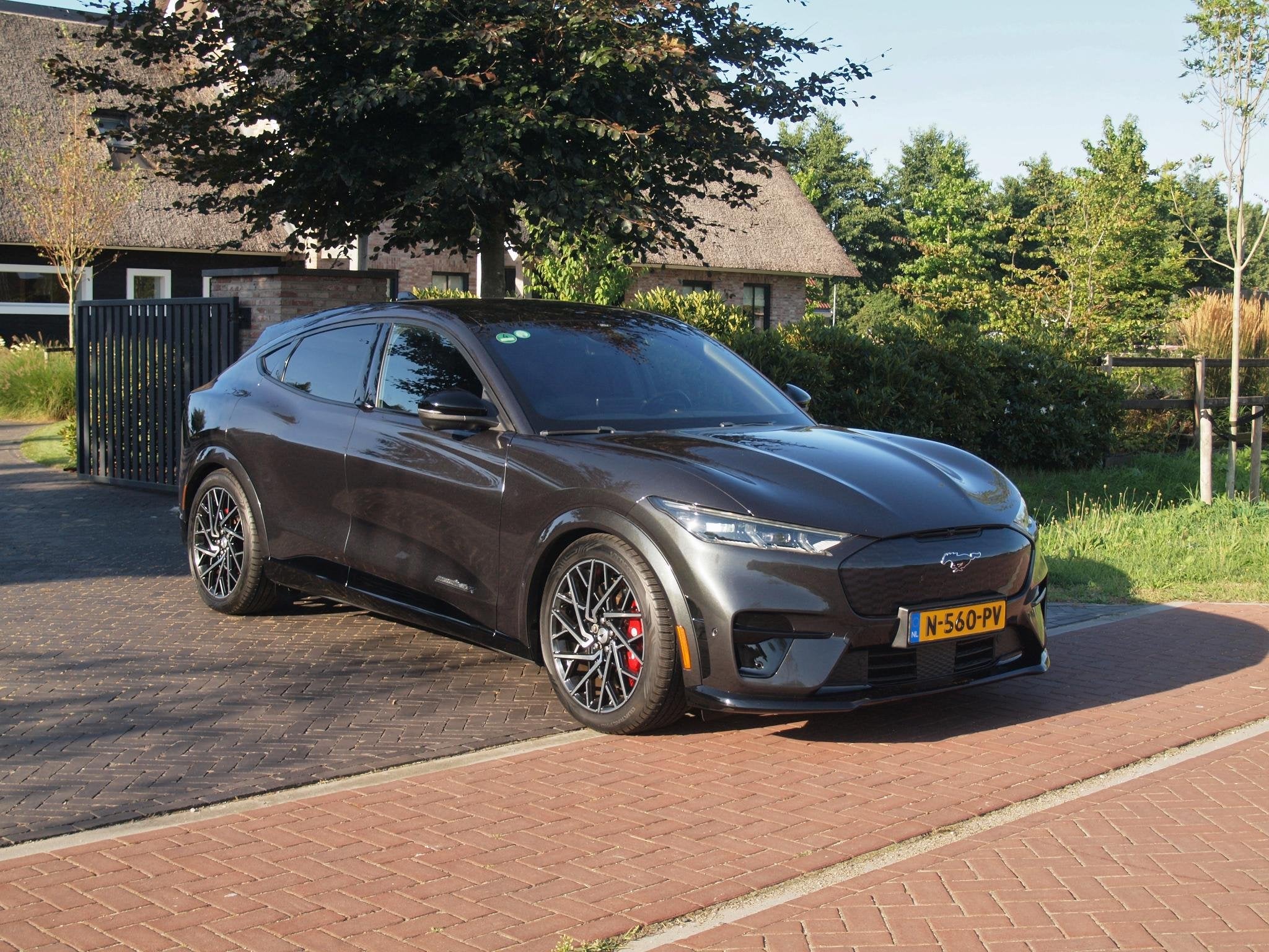 Ford Mustang Mach-E GT Extended AWD 98 kWh | SOH 94% | 486 P, Auto's, Automaat, Dealer onderhouden, 98 kWh, Gebruikt