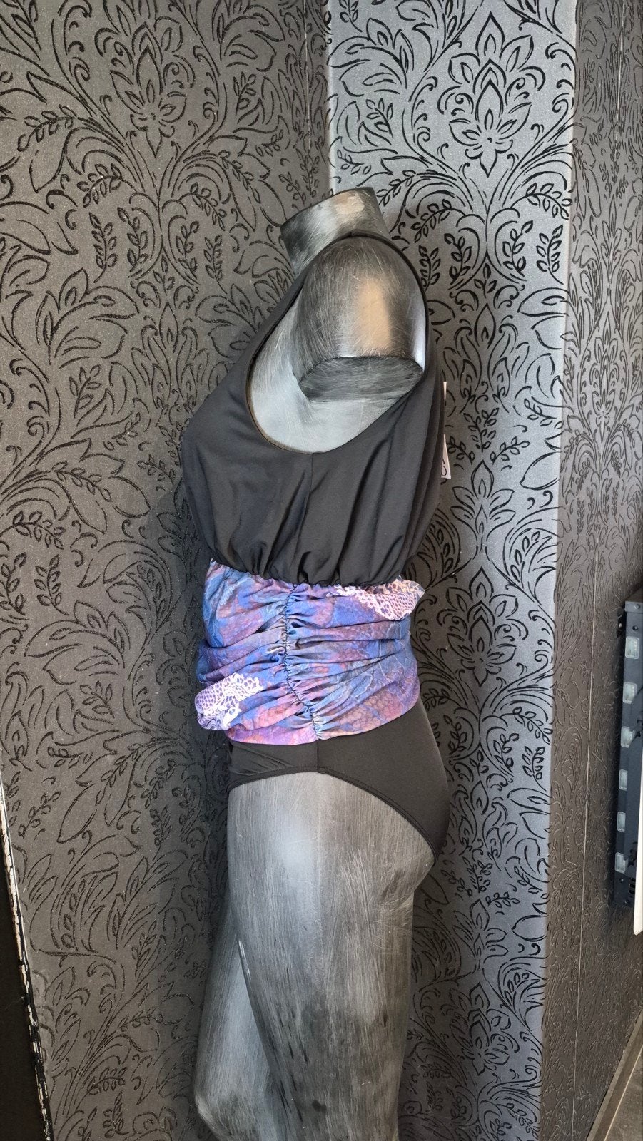 Anouska Badpak Zwart met Kleurrijke Tailleband, Anouska, Zwart, Nieuw, Badpak