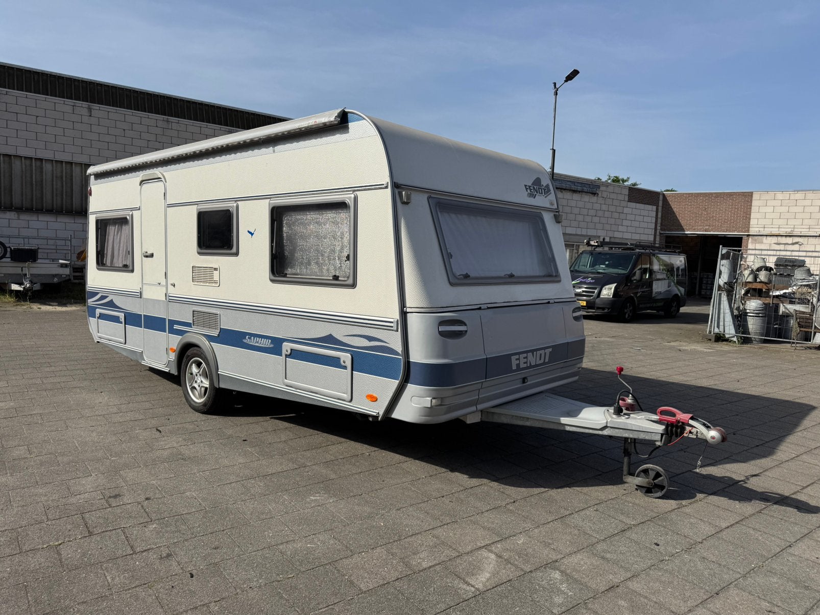 Fendt Saphir 150 2003 Compleet uitgerust Zeer nette staat, Caravans en Kamperen, Caravans, Vast bed, Kachel, Rondzit, Particulier