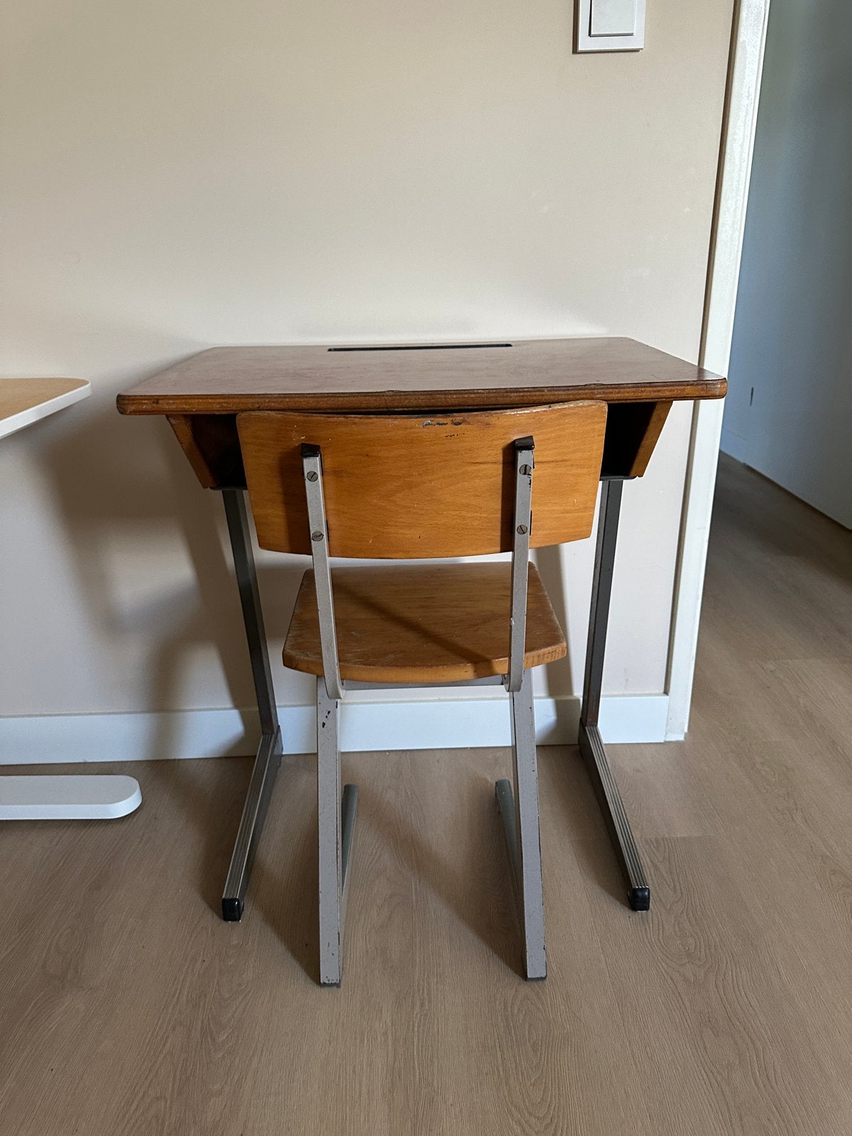 Vintage schooltafel en stoel - Stevig en charmant (bureau), Ophalen, Gebruikt, Tafel(s) en Stoel(en)