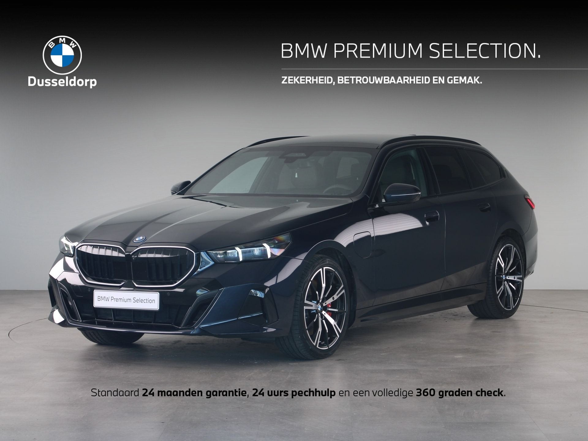 BMW 5 Serie Touring 550e xDrive M Sport Pro (bj 2025), Auto's, Automaat, Dealer onderhouden, Gebruikt, Blauw