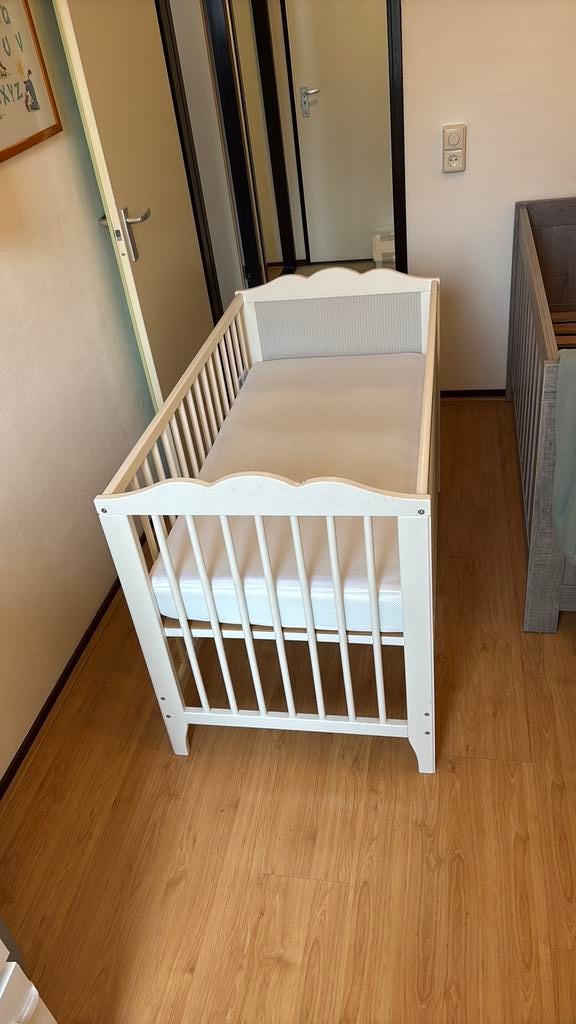 IKEA kinderbed, Kinderen en Baby's, Babywiegjes en Ledikanten, Ophalen, Zo goed als nieuw, Ledikant