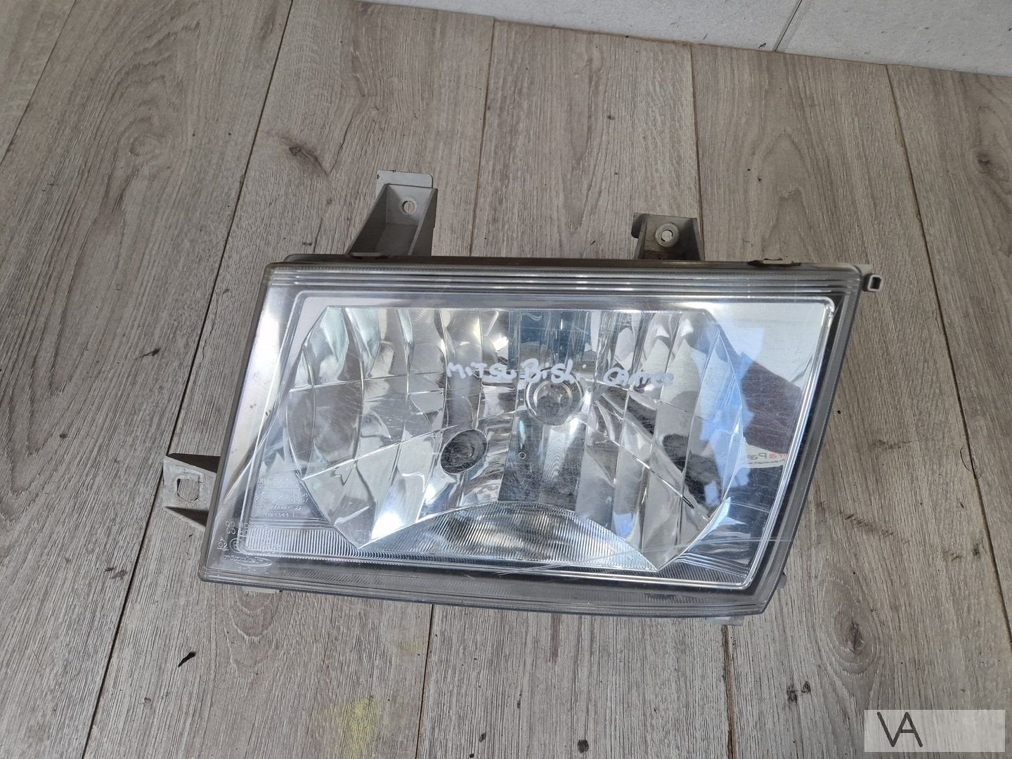 Mitsubishi Canter 2009 - 2013 koplamp links schadevrij €100, Auto-onderdelen, Gebruikt, -, -, Ophalen of Verzenden