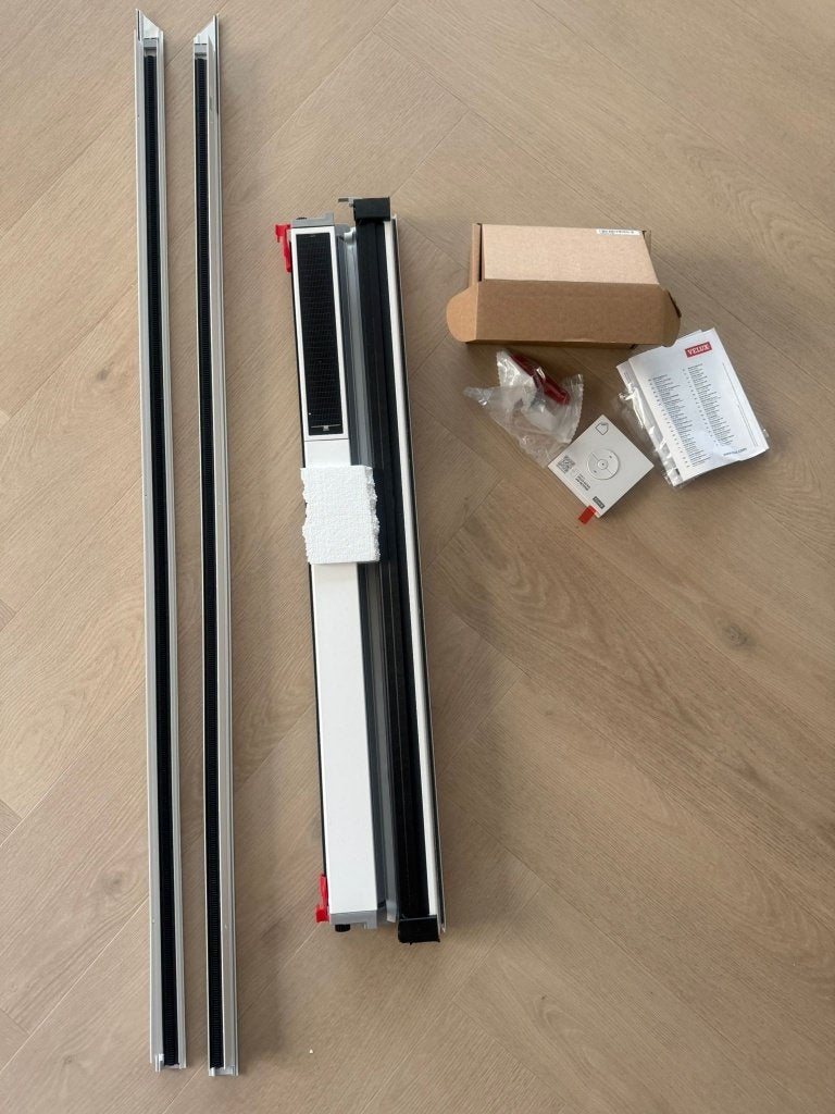 Wit Velux Elektrisch Rolgordijn P08 (zonne-energie) - Nieuw, Rolgordijn, Verduisterend, Wit, Nieuw