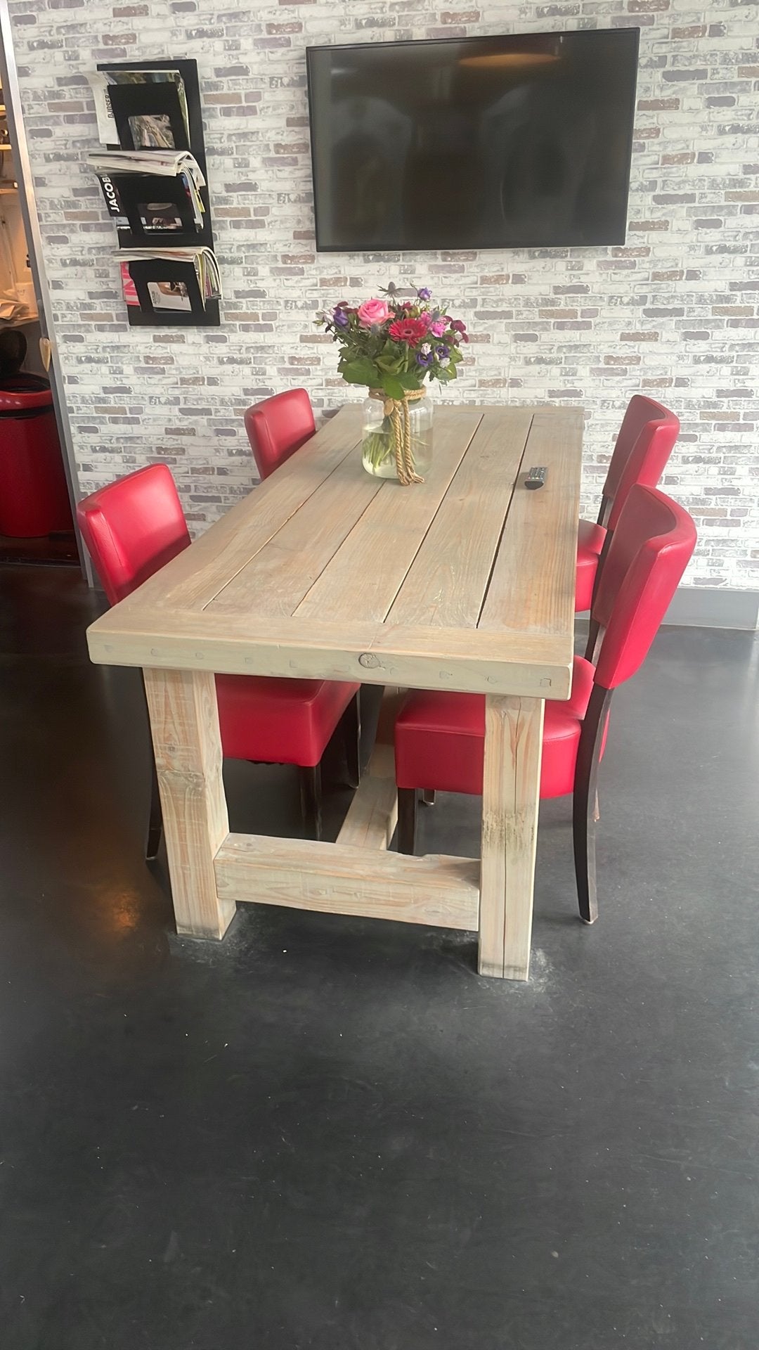 Massief houten tafel met stoelen, Huis en Inrichting, Ophalen, 200 cm of meer, 50 tot 100 cm, Zo goed als nieuw