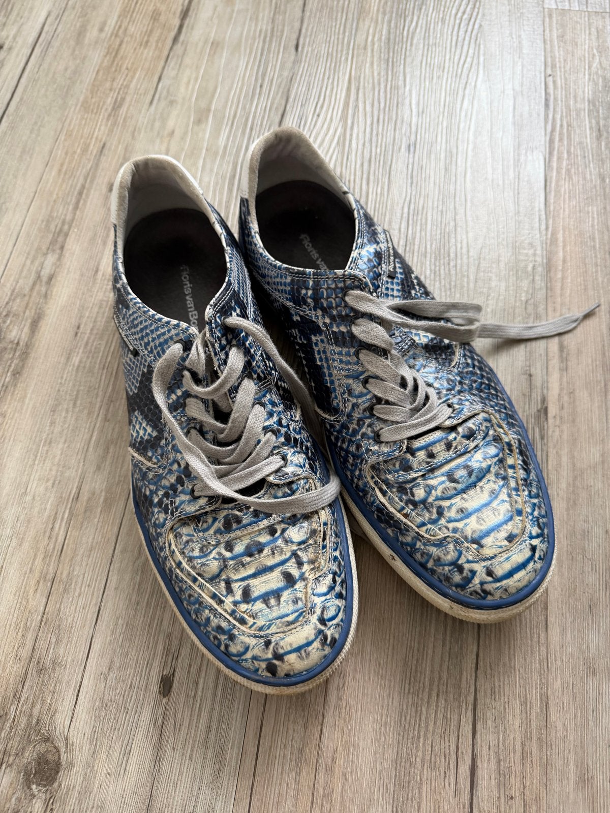 Floris van Bommel sneakers met slangenprint - Maat 42, Ophalen, Blauw, Sneakers of Gympen, Zo goed als nieuw