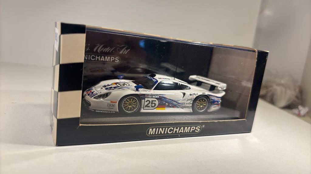 Porsche 911 gt1 minichamps 1.43, Auto, Ophalen of Verzenden, MiniChamps, A