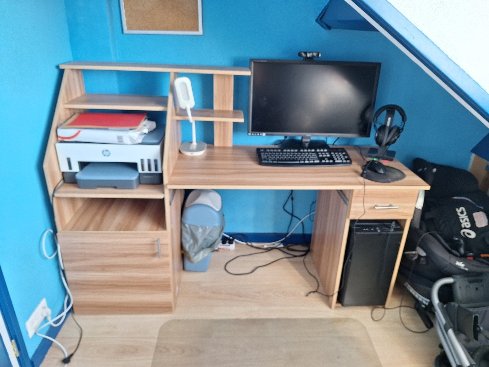Bureau, Gebruikt, Spaanplaat of MDF, Bruin, 55 cm