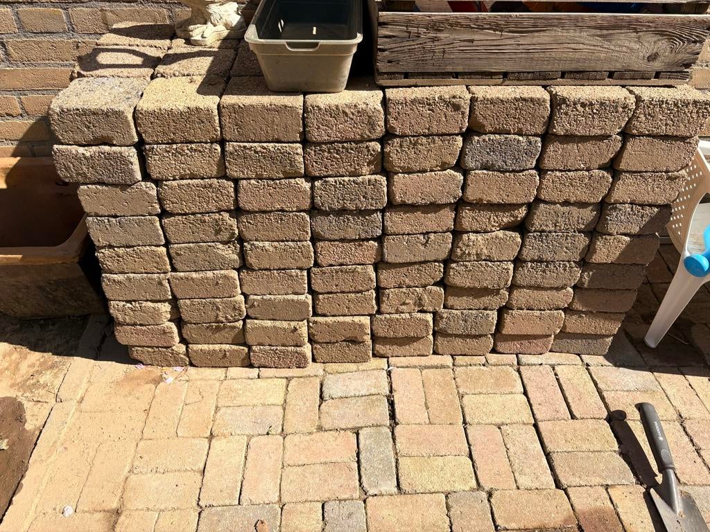 Gratis! 216 schoongespoten cobblestones, Ophalen, Gebruikt, Klinkers, 5 tot 10 m²