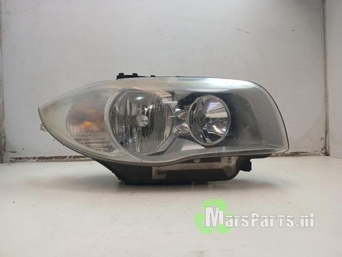 Koplamp rechts van een BMW 1-Serie, Auto-onderdelen, Verlichting, Gebruikt, -, -, Ophalen of Verzenden