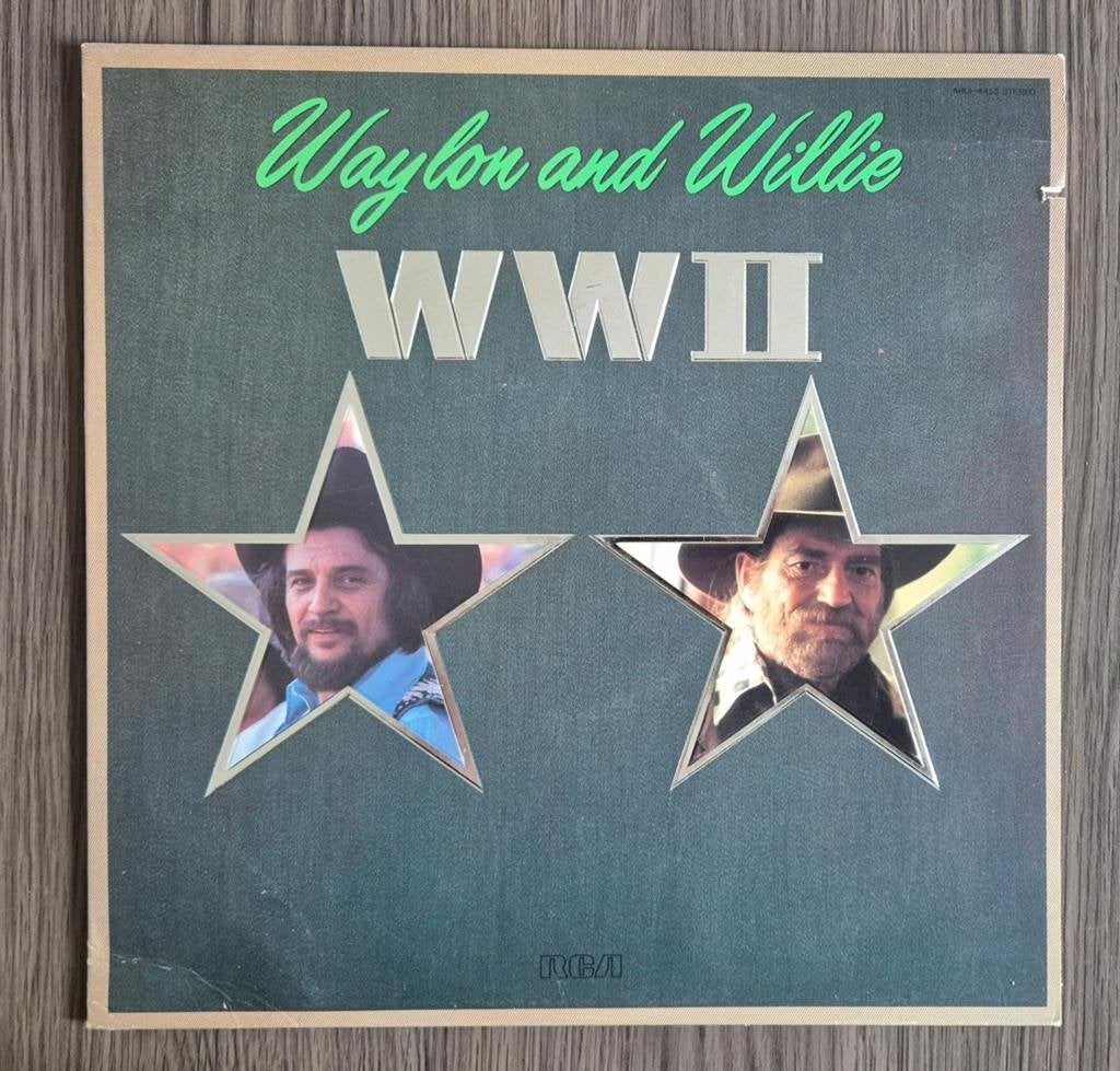 LP Waylon Jennings & Willie Nelson - WWII (US, 1982), Ophalen of Verzenden, Gebruikt, 12 inch