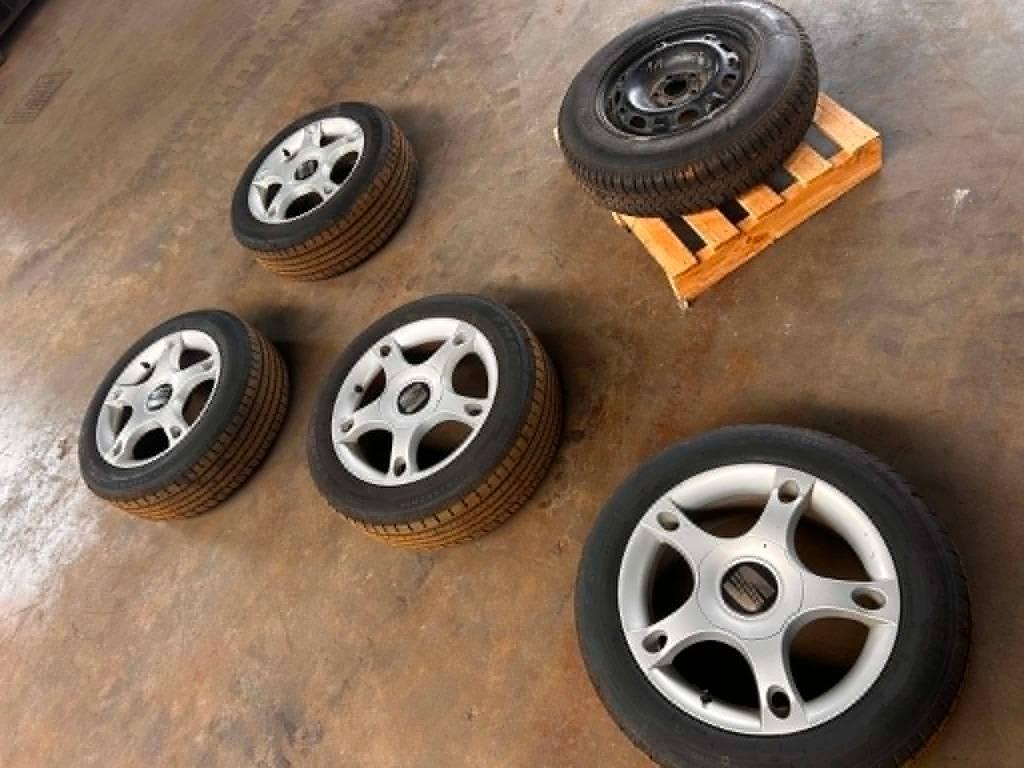 Z.G.A.N. Zomerbanden Firemax 205/55 R16 + SEAT ibiza Velgen, Auto-onderdelen, Banden en Velgen, Ophalen, Gebruikt, 16 inch, Banden en Velgen