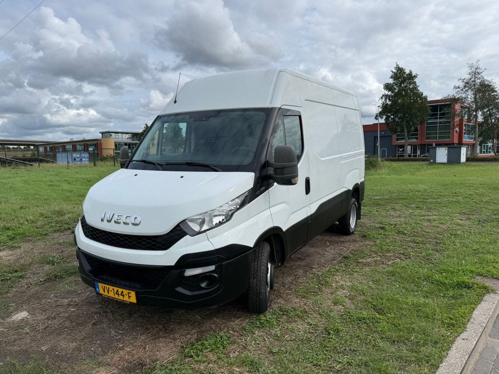 Iveco Daily 40C17V 3.0 352 H3 L (bj 2016), Euro 5, Gebruikt, 2469 kg, 4 cilinders