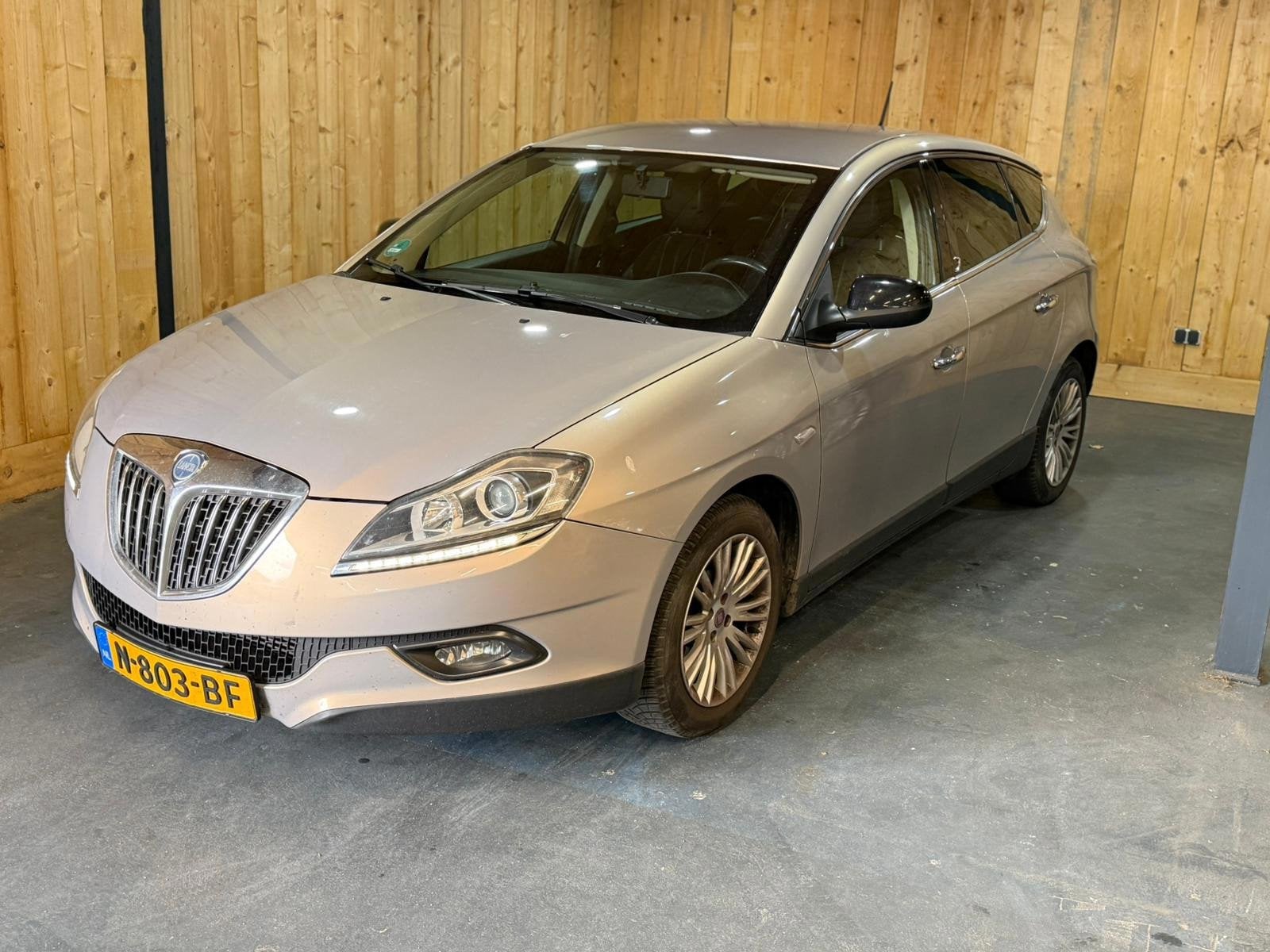 Lancia Delta 1.6-16V Argento 2010 1.6 Airco 5-Deurs, Euro 5, Gebruikt, 4 cilinders, 116 pk