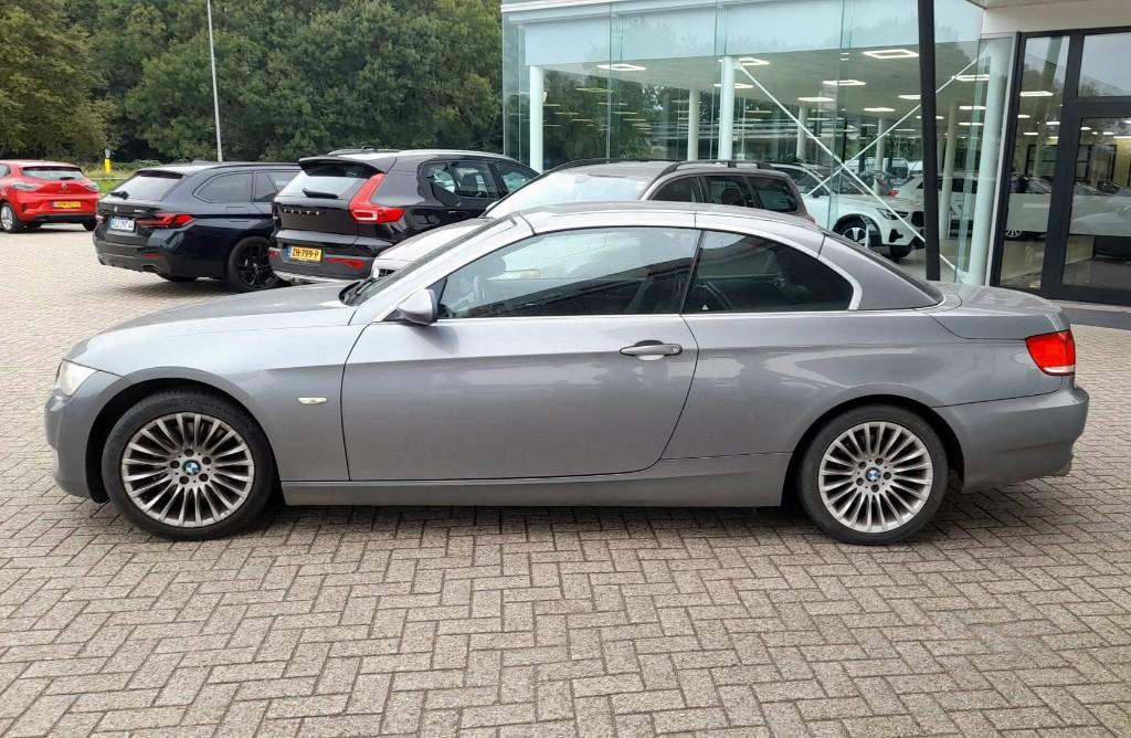 BMW 3-Serie 3.0 I 325 Cabrio 160KW 2009 Grijs, 13 km/l, Achterwielaandrijving, Cabriolet, 4 stoelen