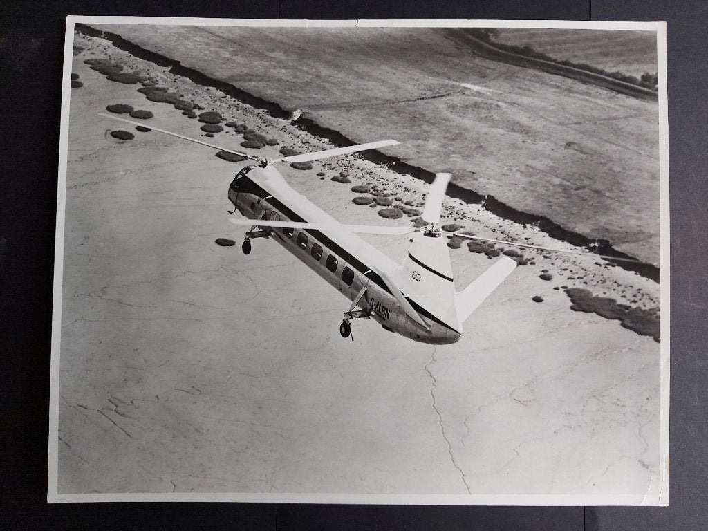 Originele foto van een Bristol 173 helikopter (F809), Ophalen of Verzenden, Gebruikt, Kaart, Foto of Prent