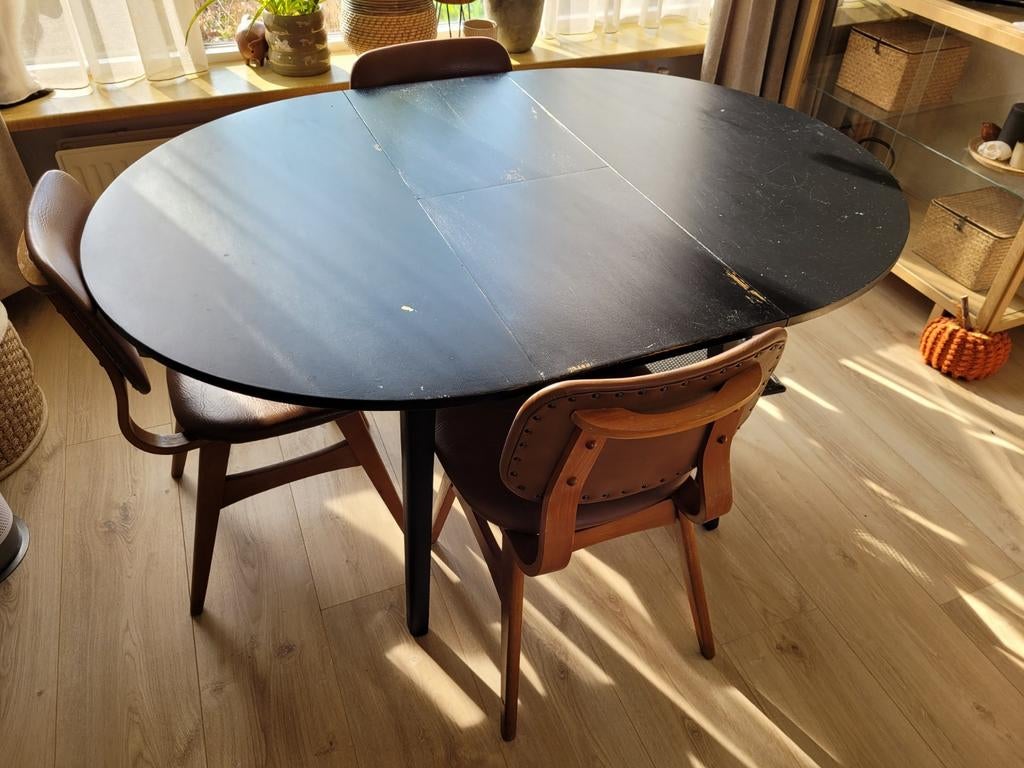 Ronde/Ovale uitschuifbare eettafel - Zwart, Huis en Inrichting, Tafels | Eettafels, Ophalen, Gebruikt, Vier personen, Ovaal