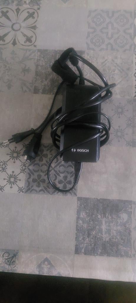 Bosch E-bike acculader 36-2/100-240 BCS230 Compact, Ophalen of Verzenden, Gebruikt
