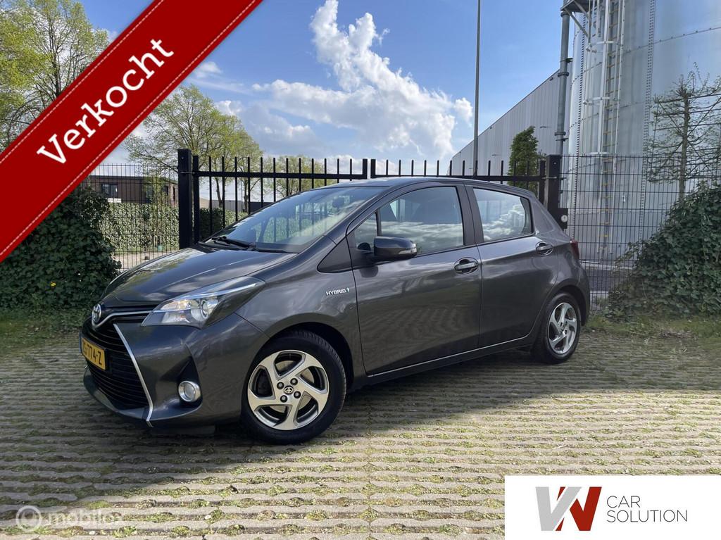 Toyota Yaris 1.5 Hybrid Dynamic CAM TREKHAAK STOELVW, Gebruikt, Euro 6, 4 cilinders, 49 €/maand