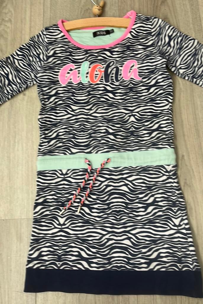 Jurkje terstal zebra print 128, Ophalen of Verzenden, Gebruikt, Meisje, Jurk of Rok
