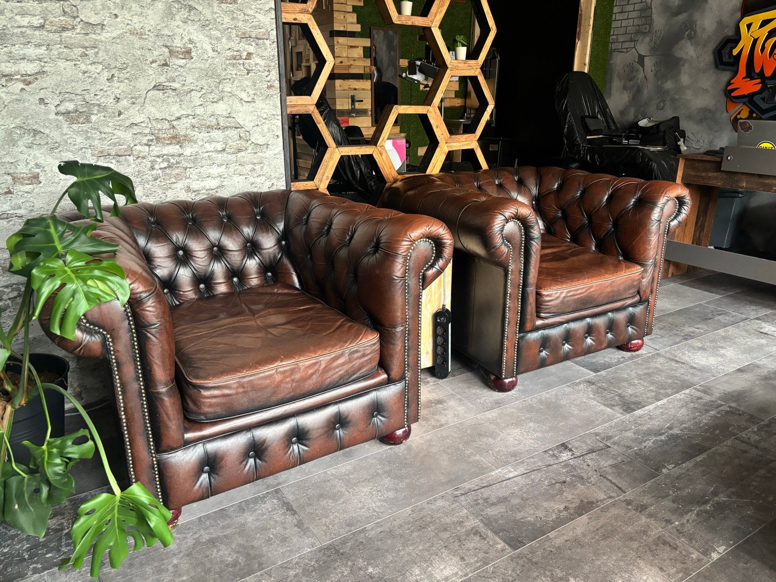 Chesterfield fauteuil - Bruin leer, Ophalen of Verzenden, Gebruikt, Leer, 75 tot 100 cm