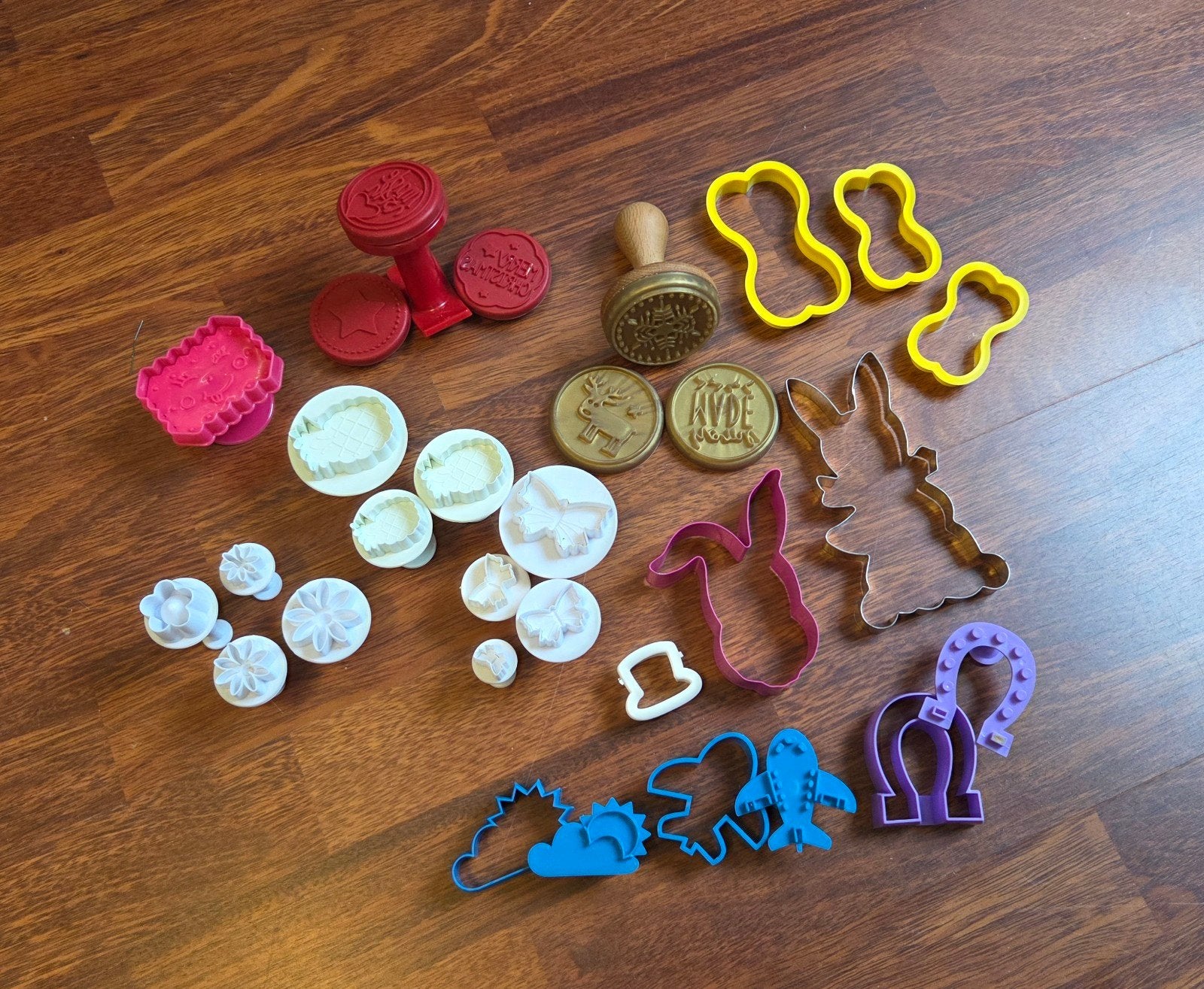 Verschillende bakvormen - koekjes uitstekers, Ophalen of Verzenden, Taarten of Cupcakes, Bakvorm