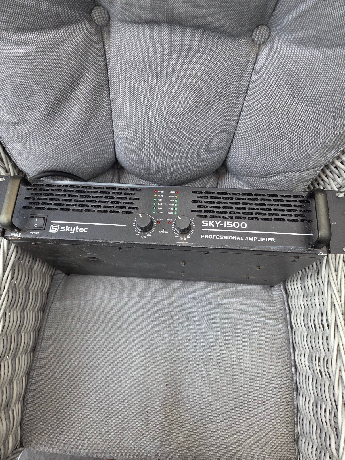 Skytec SKY-1500 Professionele Versterker, Audio, Tv en Foto, Versterkers en Receivers, Ophalen of Verzenden