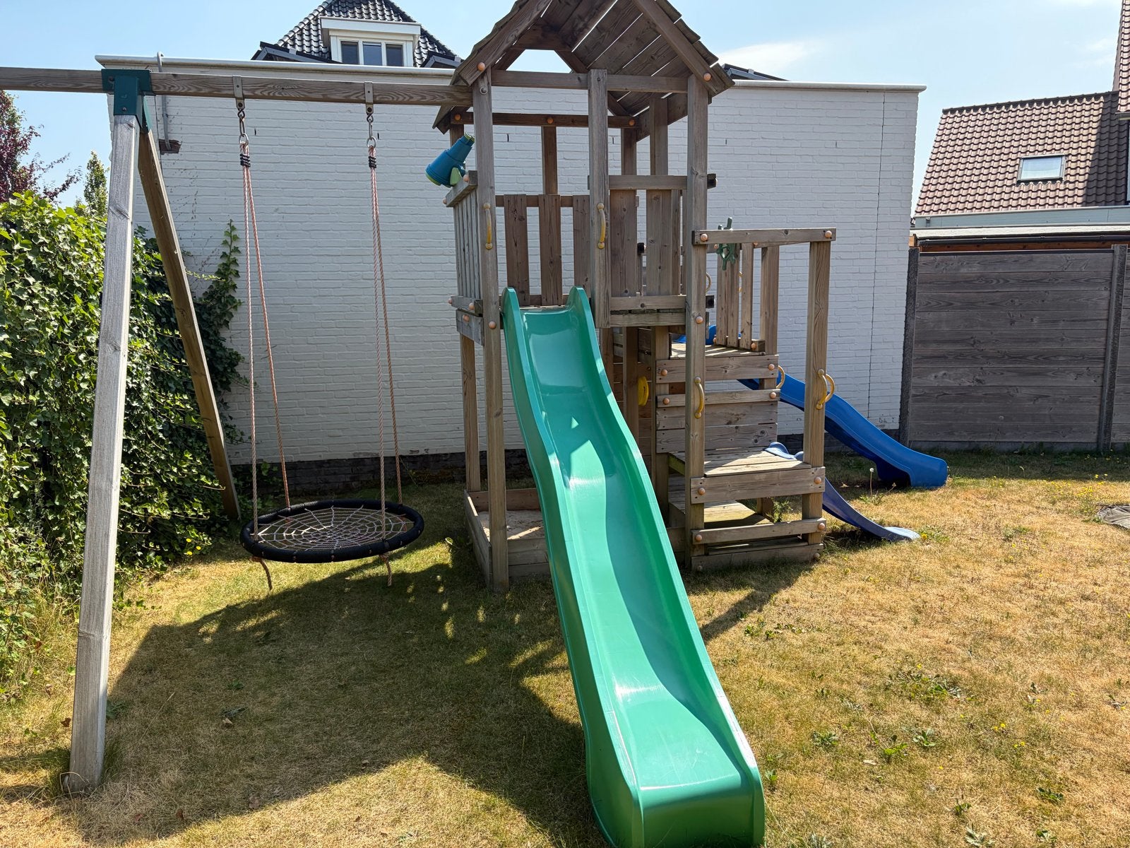 Houten Speeltoestel met Glijbanen, Schommel en Zandbak, Ophalen, Gebruikt, Glijbaan