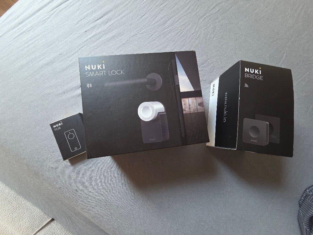 Nuki Smart lock set - 1e generatie, Ophalen of Verzenden, Gebruikt, Overige materialen, Slot