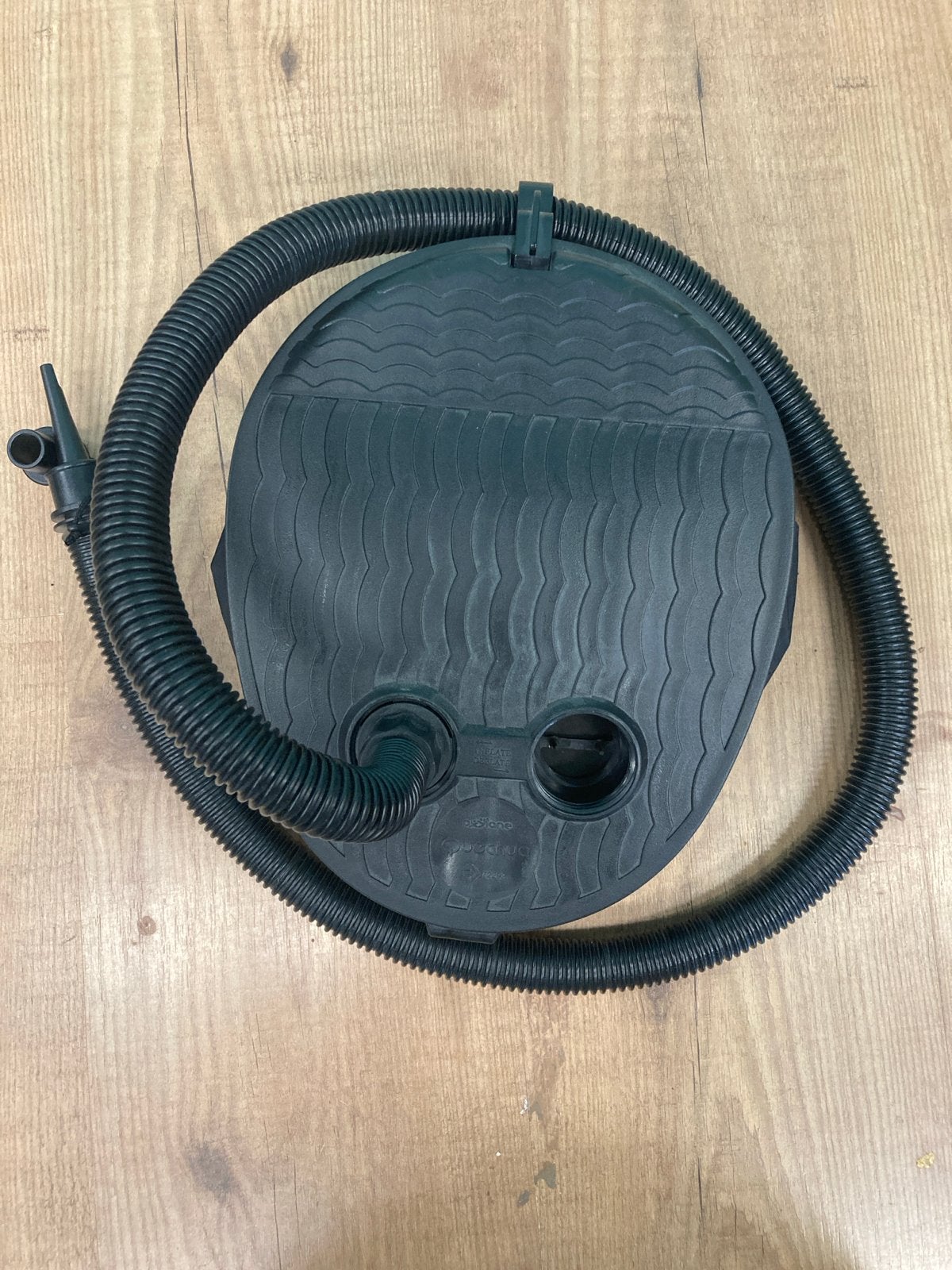 Quechua Voetpomp voor luchtbedden - Type 72292, Ophalen of Verzenden, Gebruikt, Handmatig