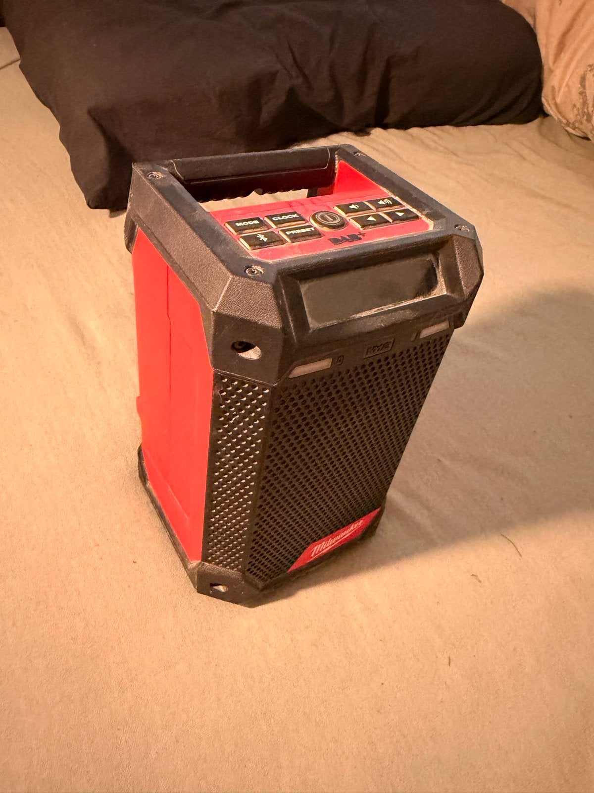 Milwaukee M12 Bouwradio met DAB+ en Bluetooth, Audio, Tv en Foto, Radio's, Ophalen of Verzenden, Zo goed als nieuw, Bouwradio