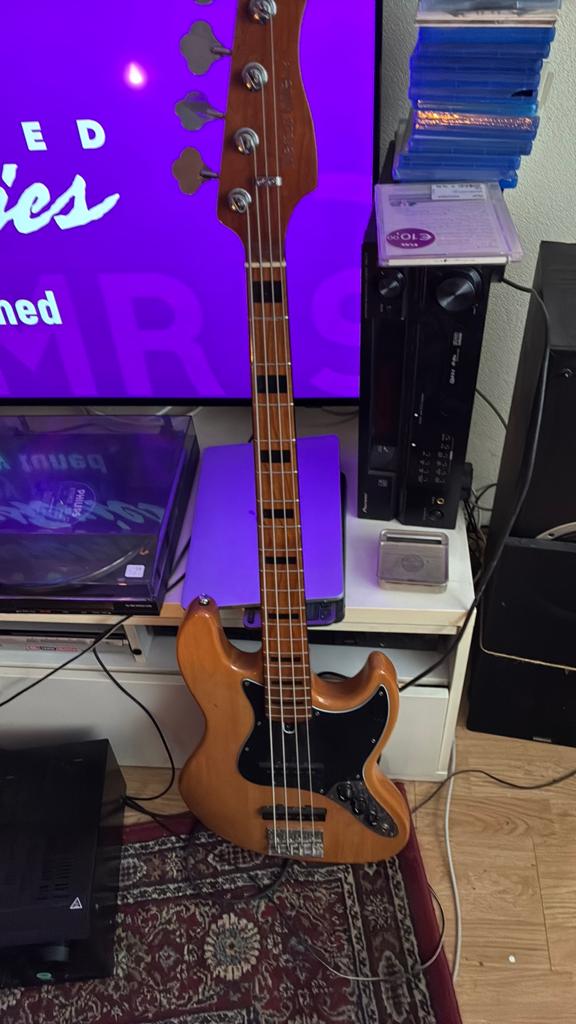 Marcus miller v5 bass, Ophalen of Verzenden, Zo goed als nieuw