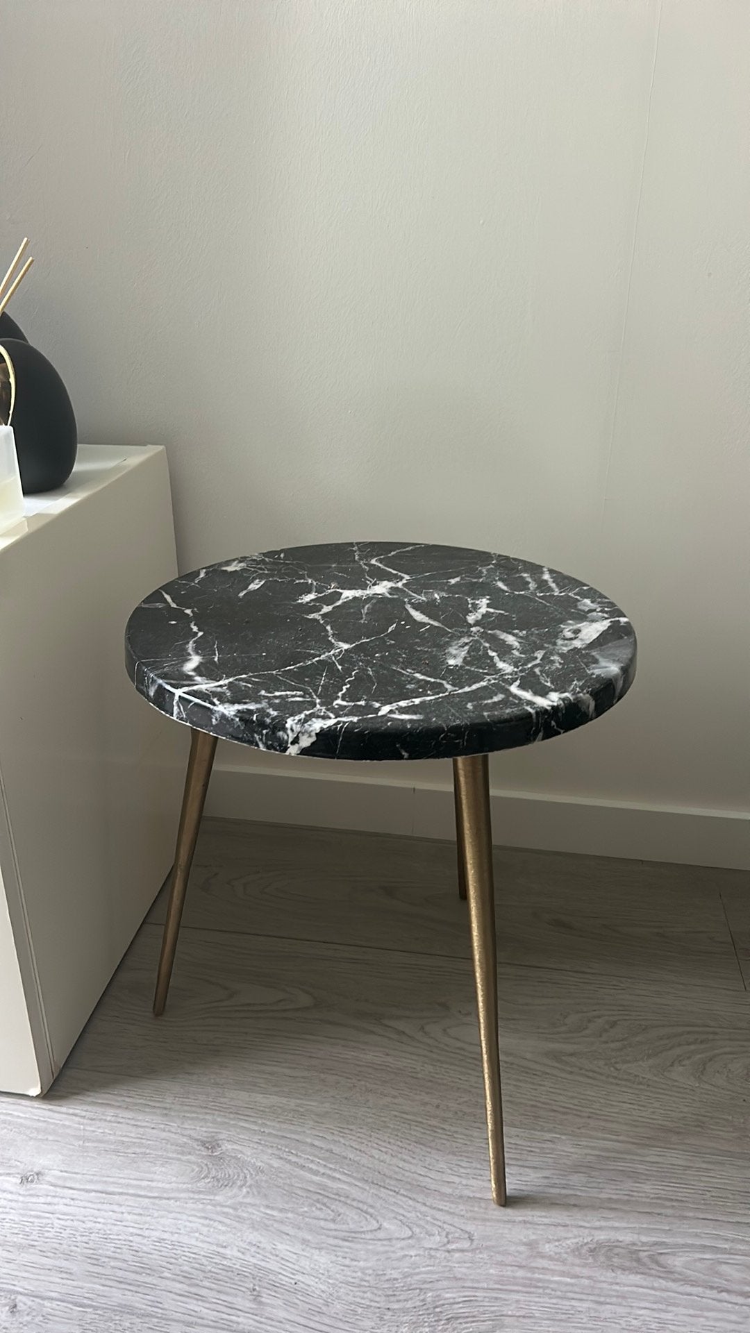 Bijzettafel goud/zwart/marmer, Ophalen, Minder dan 45 cm, Minder dan 55 cm, Metaal of Aluminium
