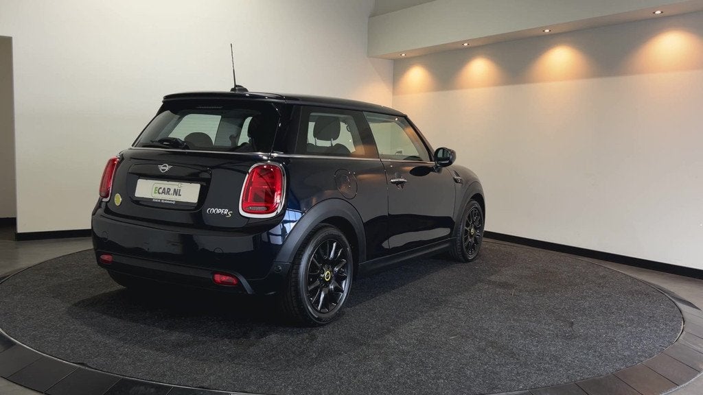 MINI Electric MINI Electric Collection 33 kWh | Head-up Disp, Auto's, Mini, Gebruikt, Met garantie (alle), Leder en Stof, Origineel Nederlands